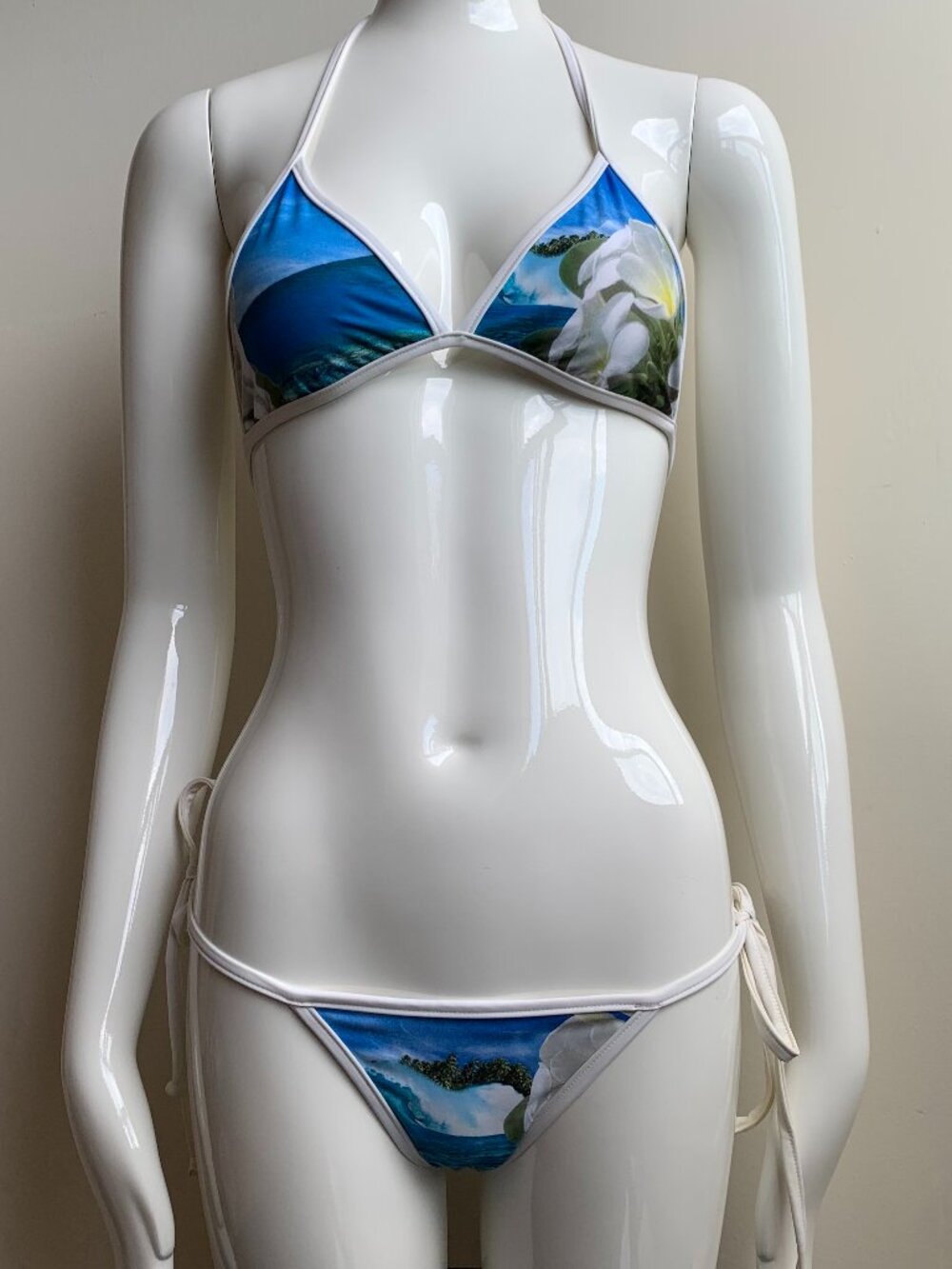 Aaron Chang blue reversible plumeria photo print bikini tie side triangle top